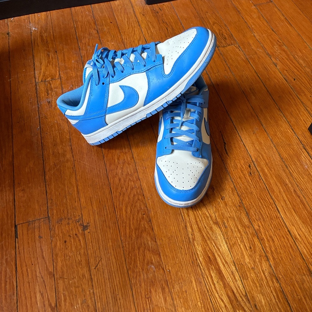 Nike Kids Light Blue and White Low-Top Sneakers